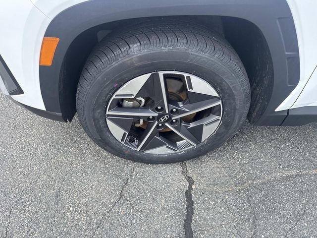 Used 2025 Hyundai Tucson SEL AWD/4WD image 14