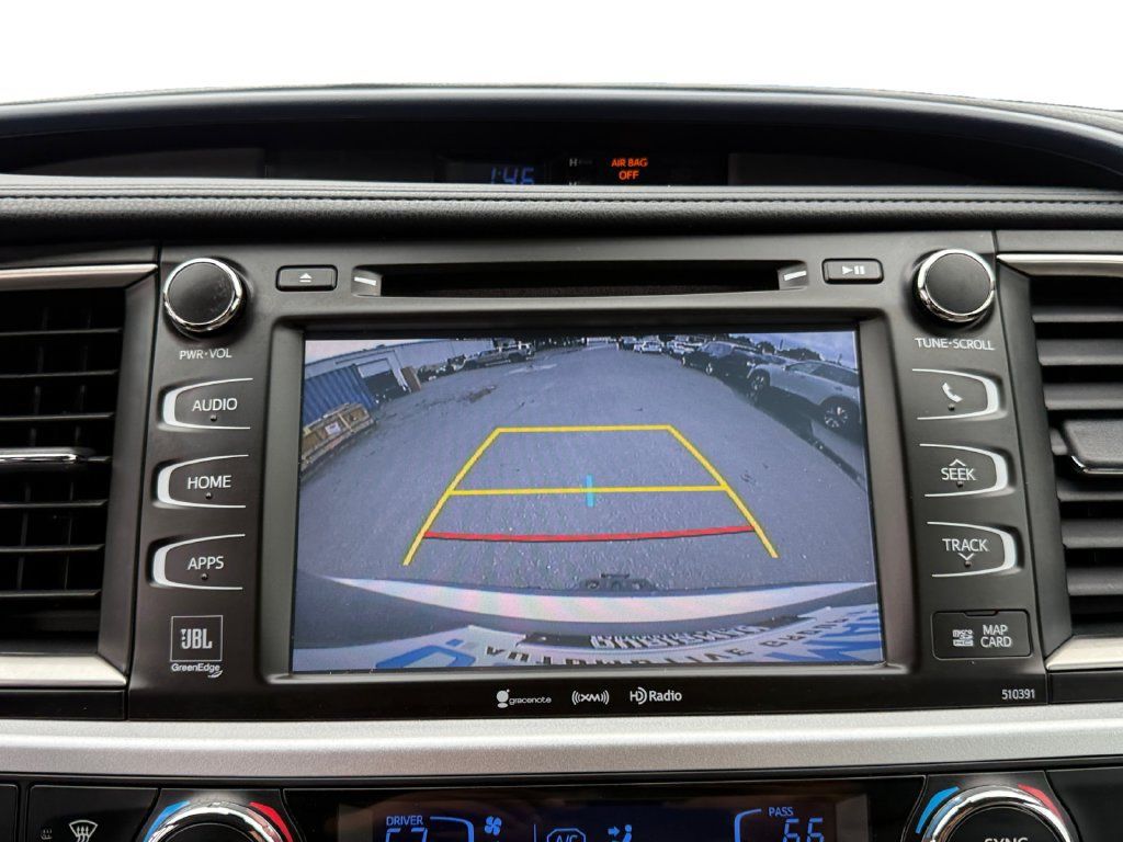 Used 2019 Toyota Highlander Limited AWD/4WD image 15