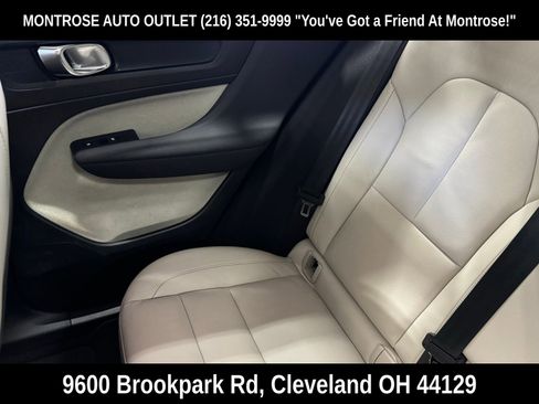 Used 2023 Volvo XC40 B5 Plus w/ Climate Package AWD/4WD image 29