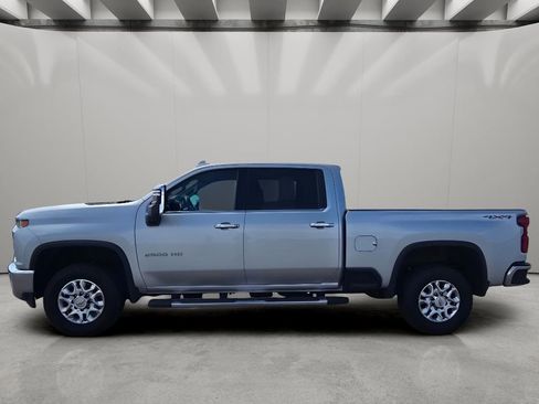 Used 2023 Chevrolet Silverado 2500 LTZ AWD/4WD image 2