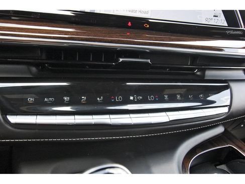 Used 2021 Cadillac Escalade Sport Platinum AWD/4WD image 24