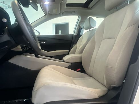 Used 2023 Honda Accord EX image 10