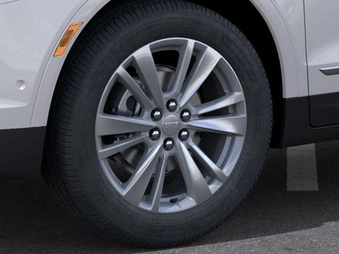 New 2026 Cadillac XT5 Premium Luxury w/ Driver Assist Package FWD image 9