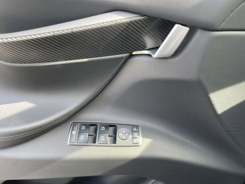 Used 2018 Tesla Model X 100D image 19