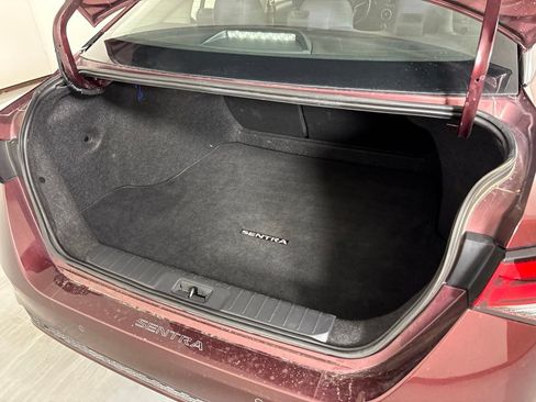 Used 2024 Nissan Sentra SV FWD image 20