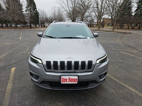 Used 2019 Jeep Cherokee Latitude Plus w/ Cold Weather Group image 9