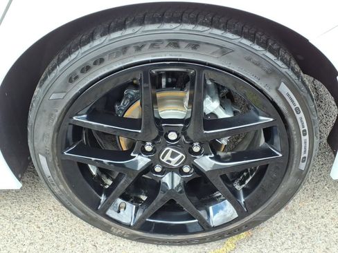 Used 2025 Honda Civic Sport image 8