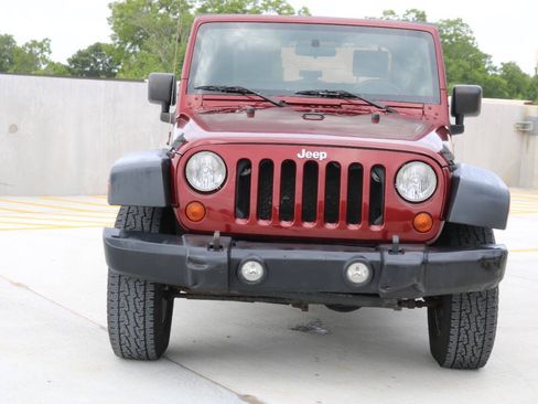 Used 2010 Jeep Wrangler Rubicon w/ PWR Convenience Group AWD/4WD image 17