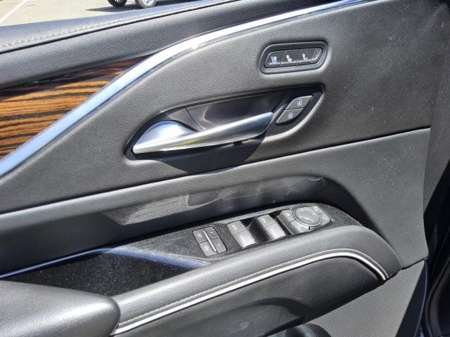 Used 2022 Cadillac Escalade Premium Luxury RWD image 6