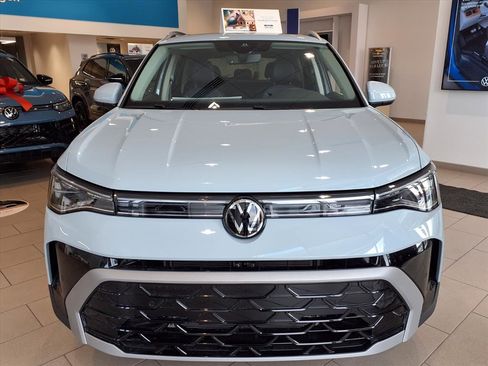 New 2026 Volkswagen Taos SEL image 2