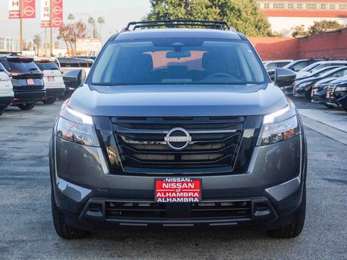 New 2025 Nissan Pathfinder SV w/ Black Appearance Package image 3