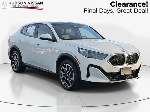 Used 2025 BMW X2 xDrive28i image 1