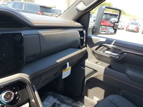 New 2026 GMC Sierra 3500 AT4 w/ AT4 Premium Plus Package AWD/4WD image 27