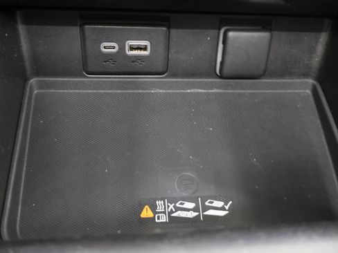 Used 2023 Chevrolet Suburban RST w/ Luxury Package AWD/4WD image 59