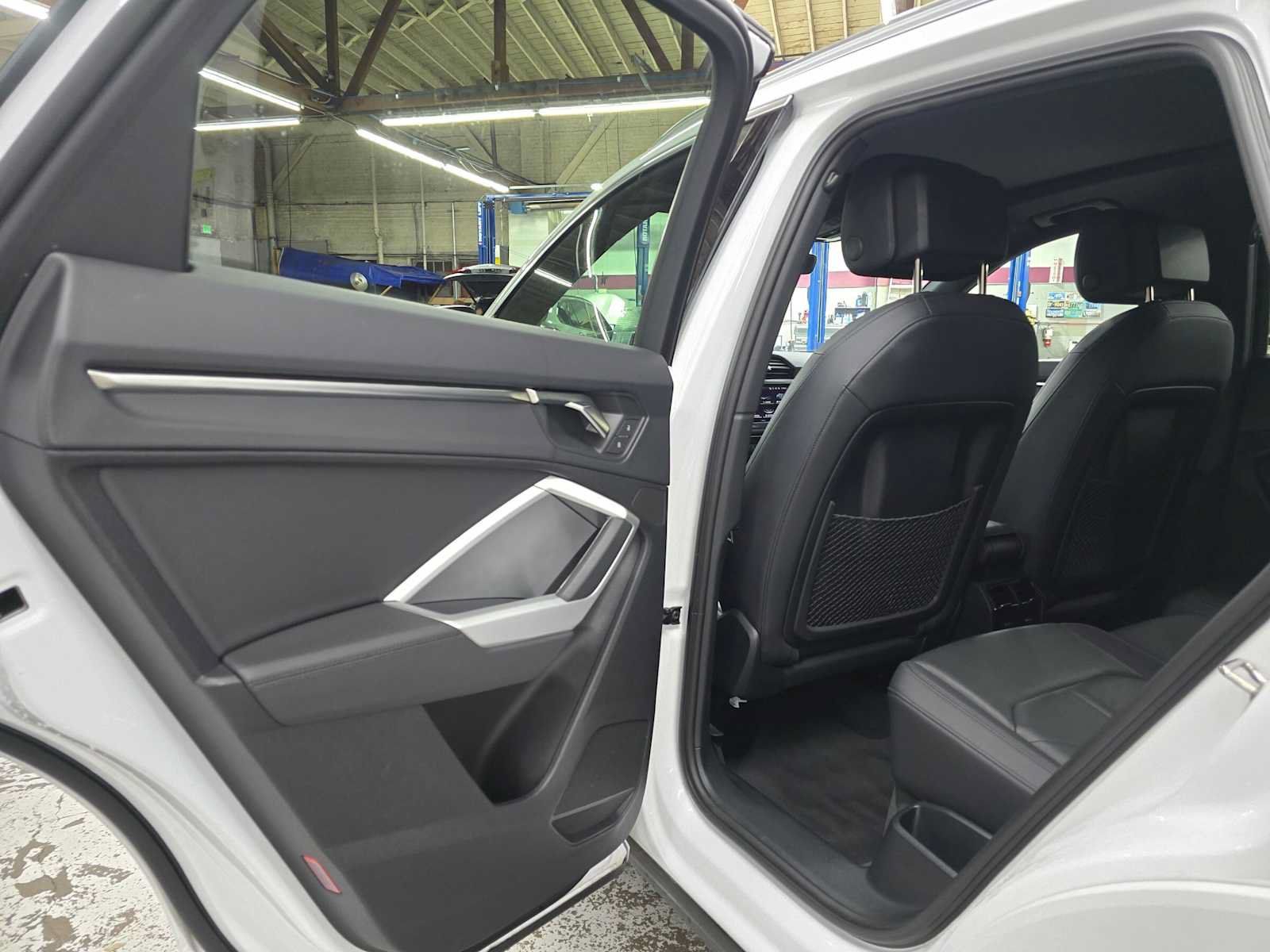 Used 2025 Audi Q3 2.0T Premium AWD/4WD image 15