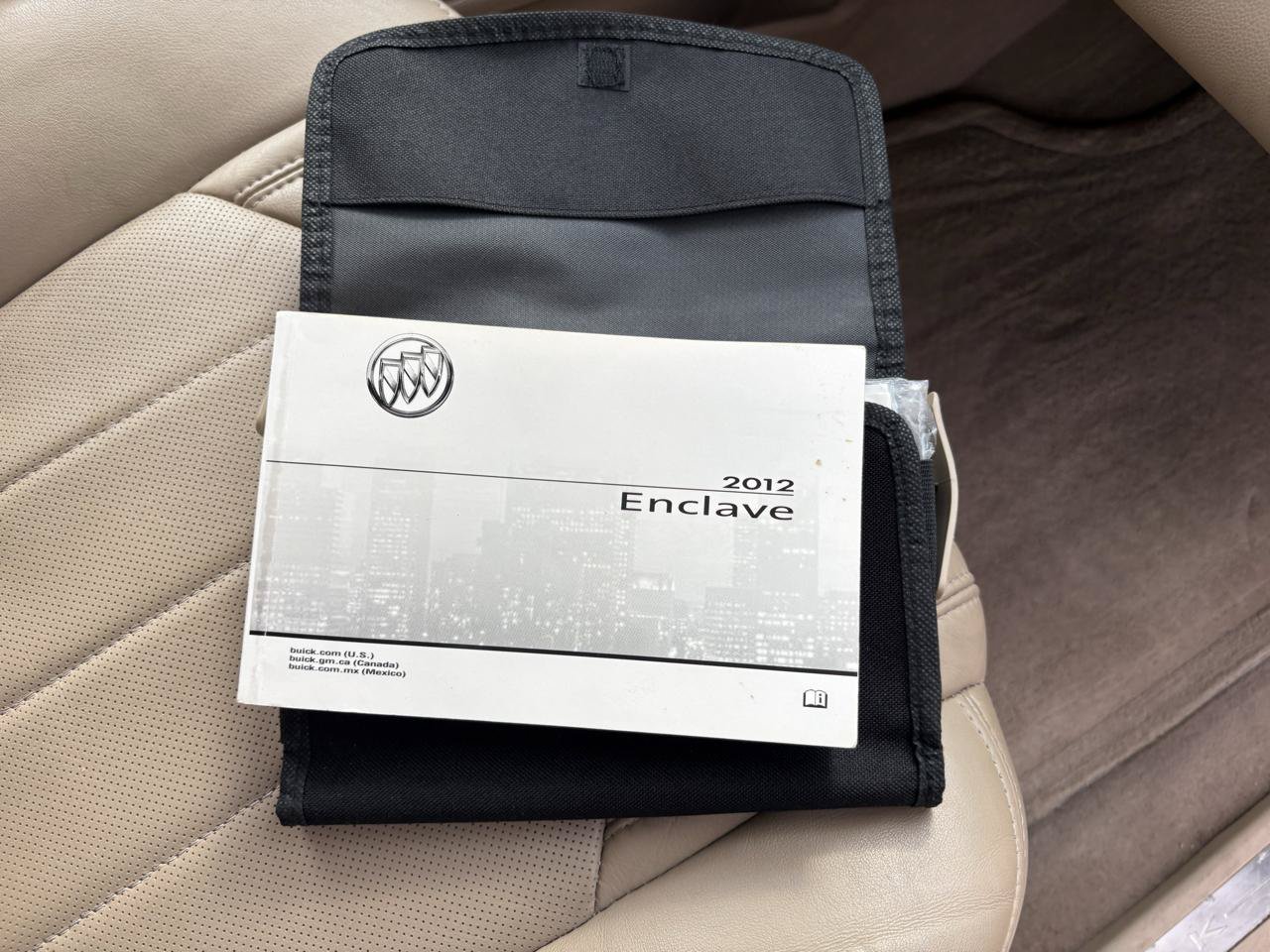Used 2012 Buick Enclave Leather w/ LPO, Cargo Convenience Pkg FWD image 24