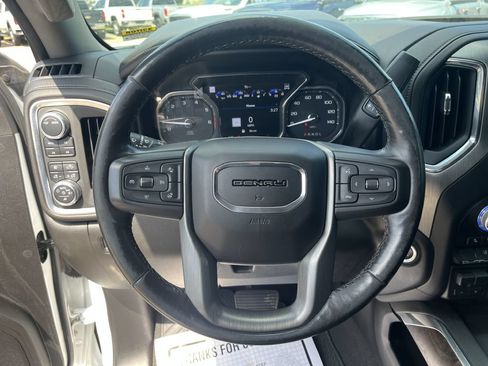 Used 2022 GMC Sierra 2500 Denali w/ Denali Ultimate Package AWD/4WD image 25