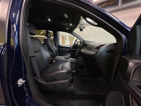 Used 2017 Dodge Grand Caravan GT image 22