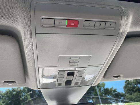 Certified 2020 Volkswagen Atlas SEL FWD image 25
