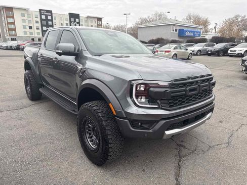 Used 2025 Ford Ranger Raptor image 4