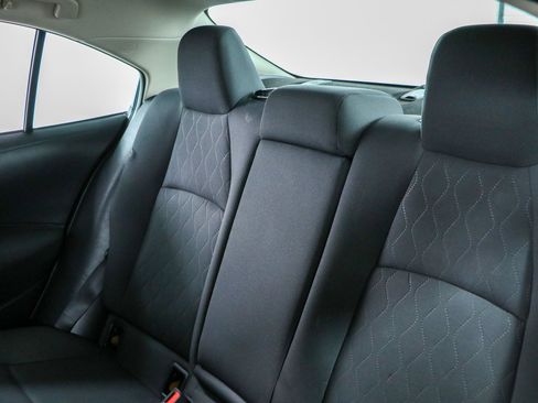 Used 2020 Toyota Corolla LE FWD image 24