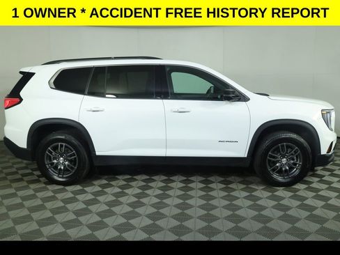Used 2025 GMC Acadia Elevation image 2