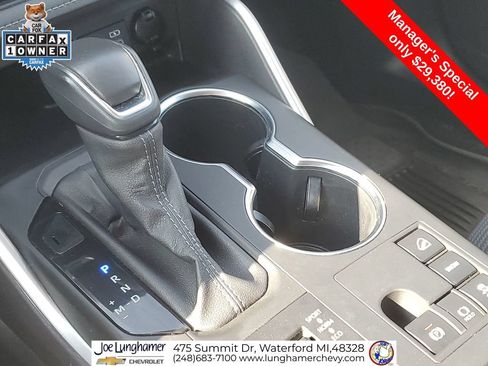Used 2023 Toyota Highlander LE AWD/4WD image 17