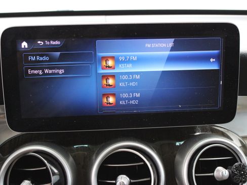 Used 2020 Mercedes-Benz GLC 300 image 19