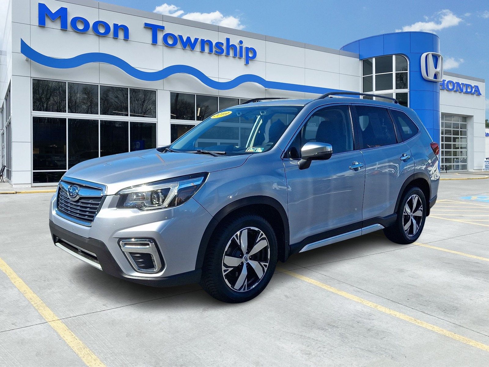 Used 2019 Subaru Forester Touring AWD/4WD image 3