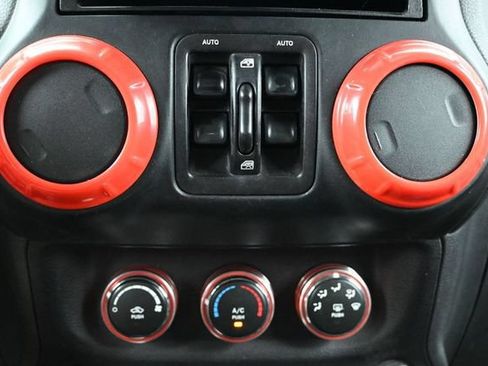 Used 2016 Jeep Wrangler Unlimited Sahara w/ Trailer Tow Group AWD/4WD image 39
