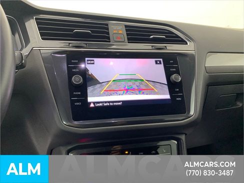 Used 2024 Volkswagen Tiguan SE image 24