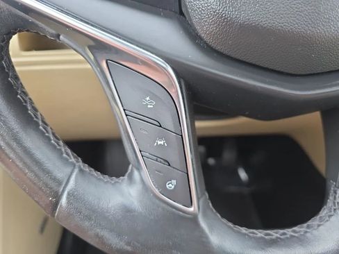 Used 2019 Cadillac XT5 Luxury FWD image 21