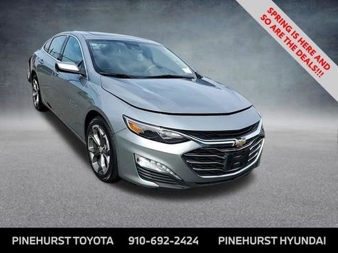 Used 2024 Chevrolet Malibu LT image 1