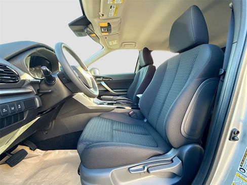 New 2026 Mitsubishi Eclipse Cross LE image 21