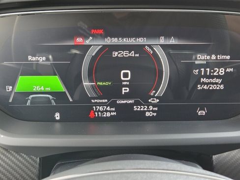 Used 2022 Audi e-tron GT Prestige AWD/4WD image 27