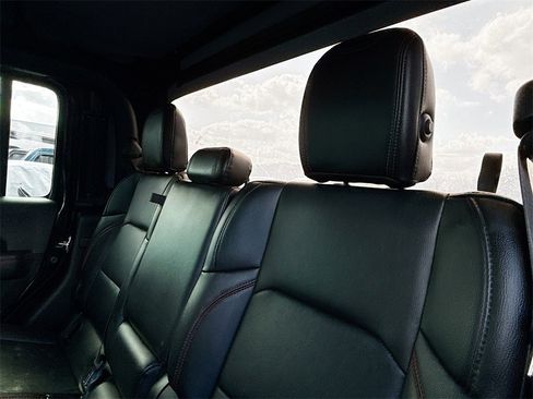 Used 2022 Jeep Gladiator Rubicon w/ LED Lighting Group image 29