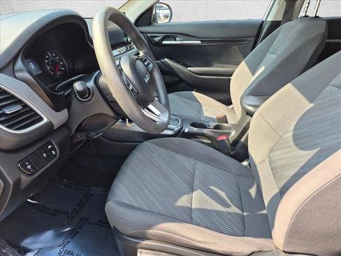 Used 2023 Kia Seltos LX AWD/4WD image 11