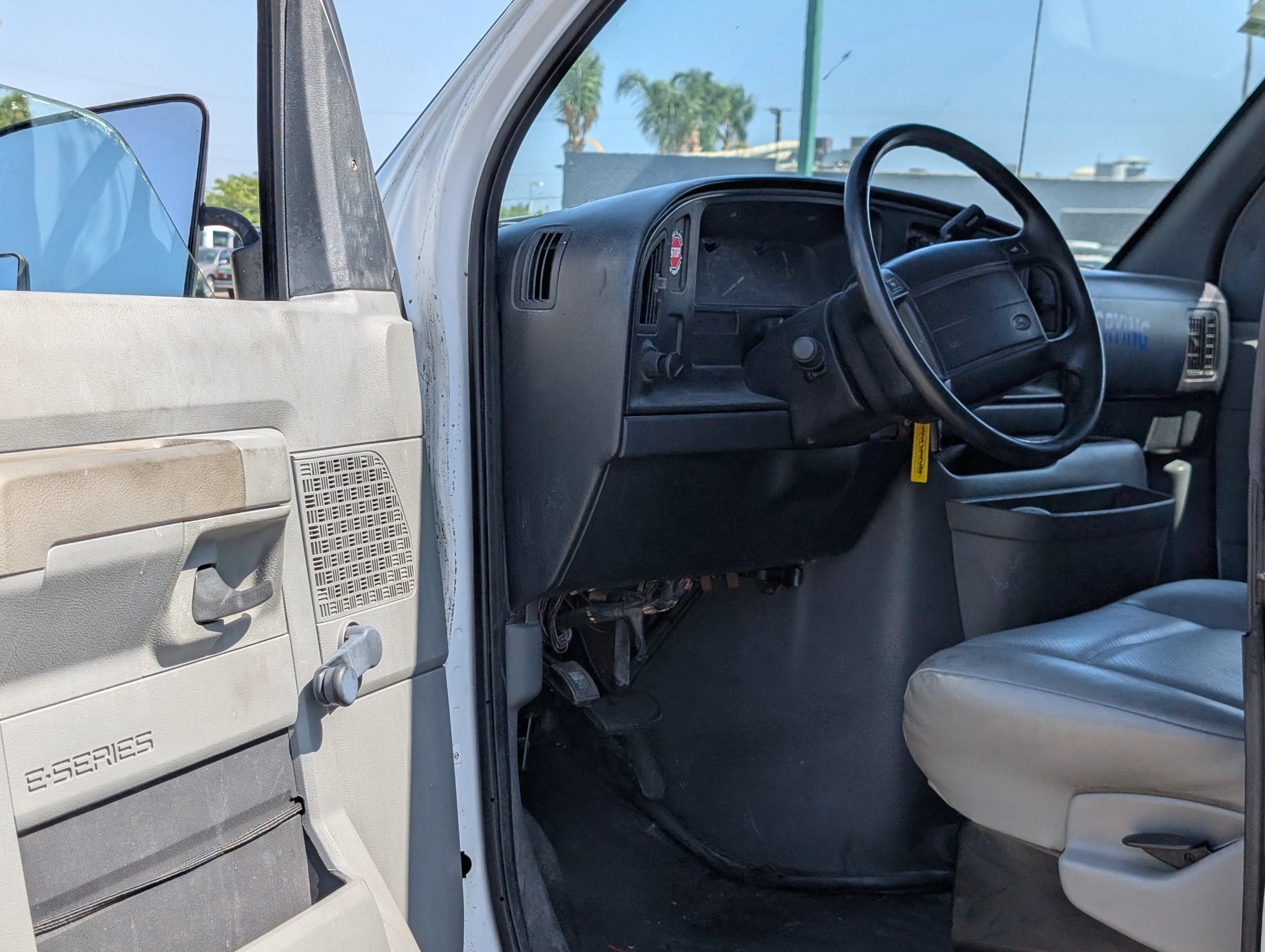 Used 1995 Ford E-350 and Econoline 350 Super RWD image 5