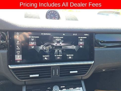 Used 2020 Porsche Cayenne AWD/4WD image 6