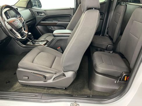 Used 2017 GMC Canyon SLE AWD/4WD image 18
