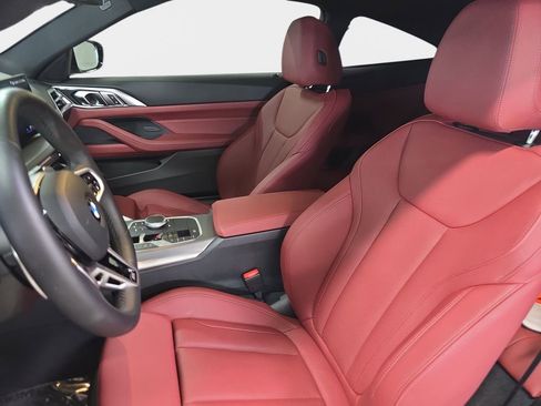 Certified 2025 BMW 430i Coupe w/ M Sport Package RWD image 17