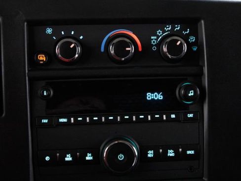 Used 2024 Chevrolet Express 2500 w/ Driver Convenience Package image 28