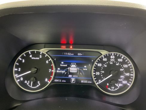Used 2024 Nissan Sentra SR w/ SR Premium Package FWD image 27