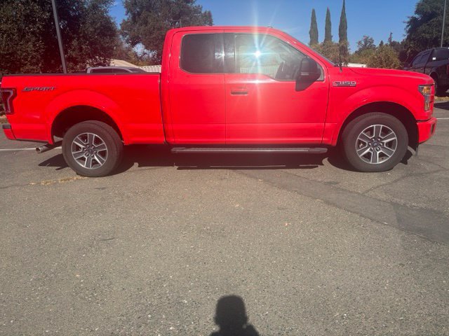 Used 2017 Ford F150 XLT w/ Equipment Group 302A Luxury RWD image 3