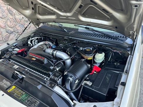 Used 2005 Ford Excursion Limited image 64