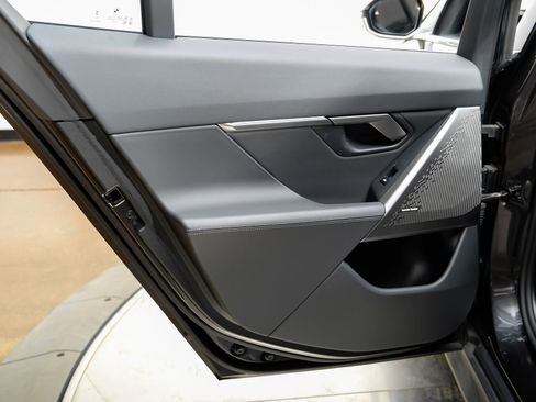 Used 2025 BMW 530i RWD image 57