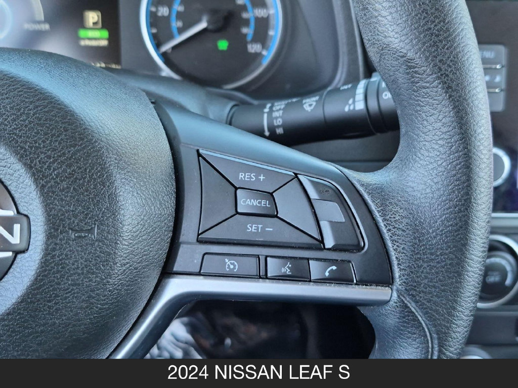 Used 2024 Nissan Leaf S FWD image 18