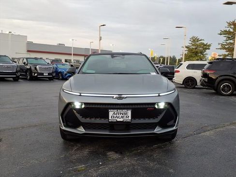 Used 2024 Chevrolet Equinox EV RS image 14