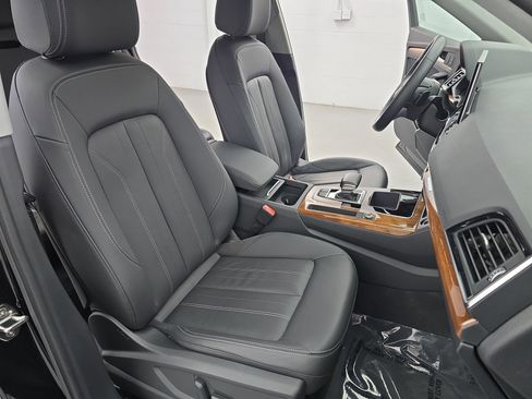 Used 2022 Audi Q5 2.0T Premium w/ Convenience Package image 10