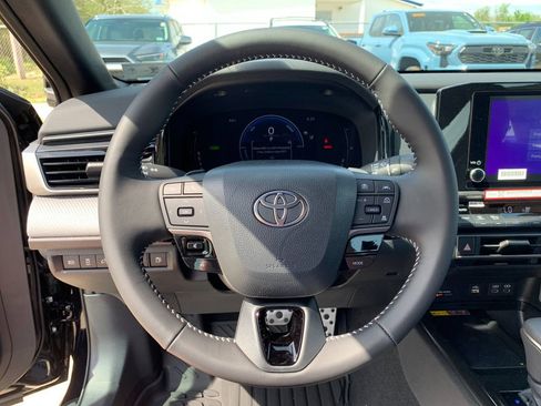 New 2026 Toyota Camry SE FWD image 25